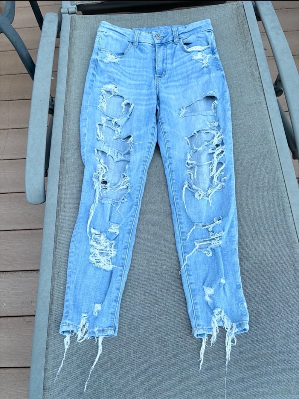 American Eagle Next Level Stretch Curvy High-Rise Jeggings Distressed size 6
